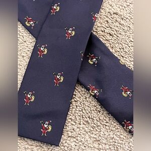 BROOKS BROTHERS Navy Blue Christmas Santa Self Tie Adjustable Bow Tie Silk Nice